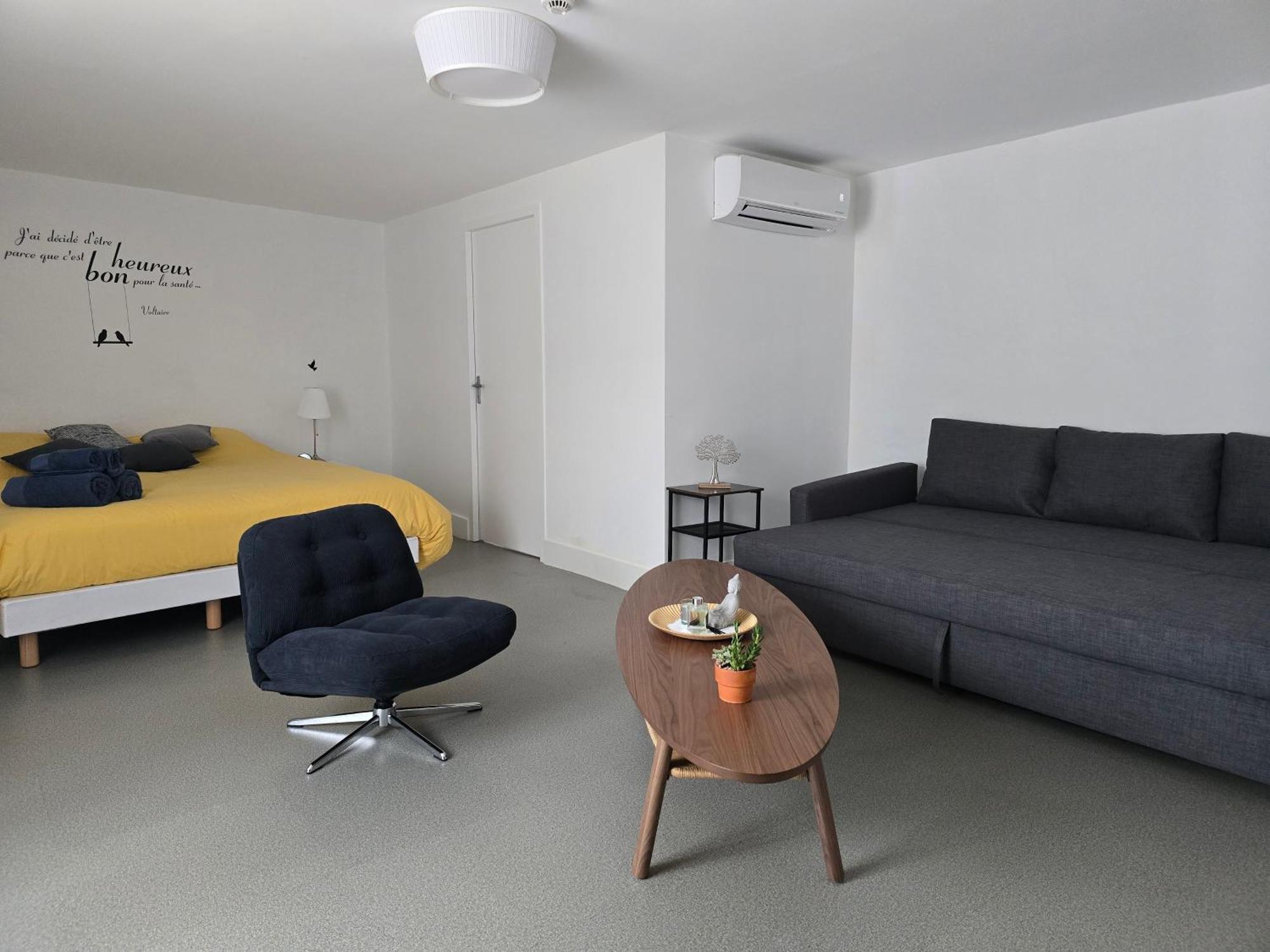 Hotel L Escale à Ports Extérieur photo